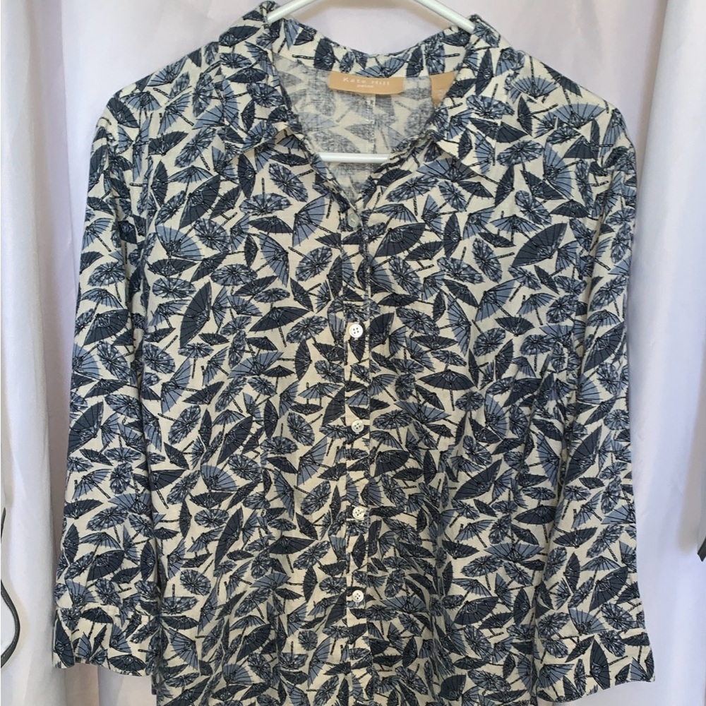 Kate Hill 100% Linen Blouse Blue White Umbrellas on Cream background Size PL